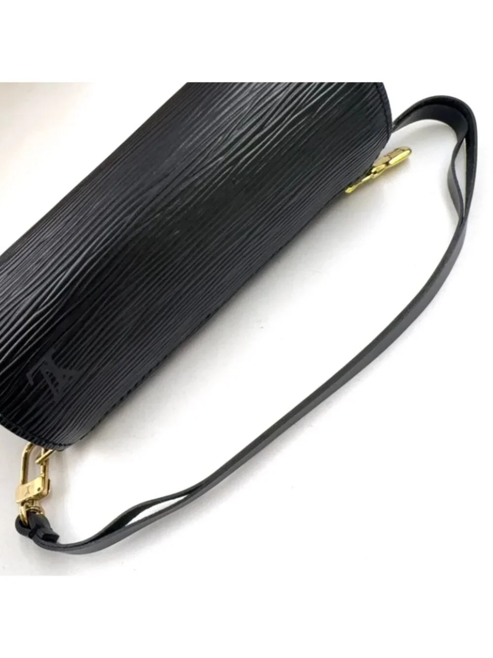 Louis Vuitton Souflo Epi Noir Leather Black Handbag Gold